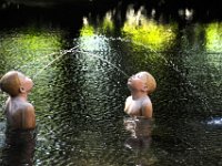 Skulpturen im Schlossteich-02